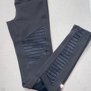 Alo Yoga High Waisted Moto Leggings
